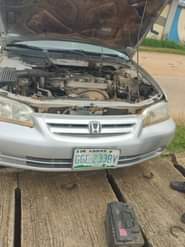 A picture of This two Honda car are in Osogbo both engine and