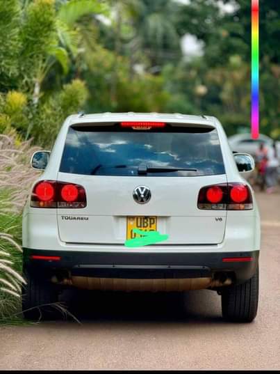 A picture of 2009 Toureg v6 2009