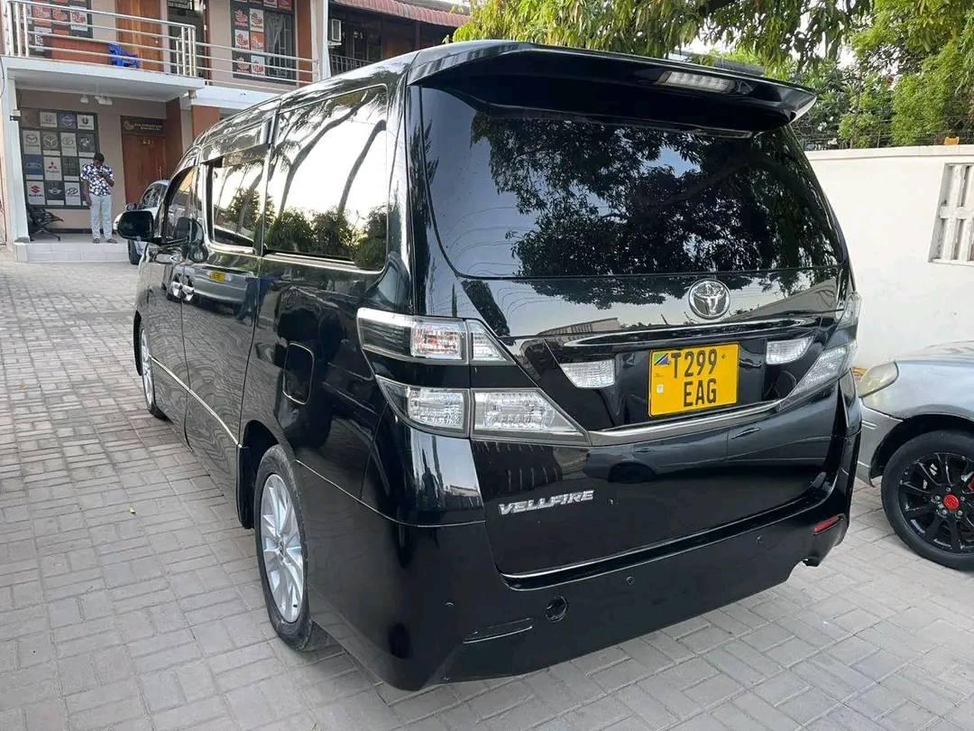 A picture of 2009 TOYOTA VELFIRE