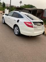 A picture of Clean and sharp 2010 Honda Crostour buy and traveling chilling