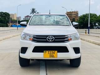 A picture of Inauzwaa Toyota Hilux Tsh 68M For sale Toyota Hilux U