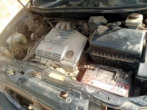 A picture of DISTRESS SALES 2003 LEXUS RX300 First body pan Untampered engine