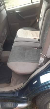 A picture of NEATLY USED TOYOTA RAV 4 2002