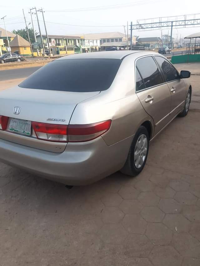 A picture of Honda Accord EOD 2004 model