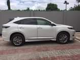 A picture of Toyota Harrier