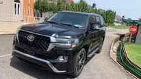 A picture of Clean Toyota Landcruiser 20132021 model 22m net price Neatly used