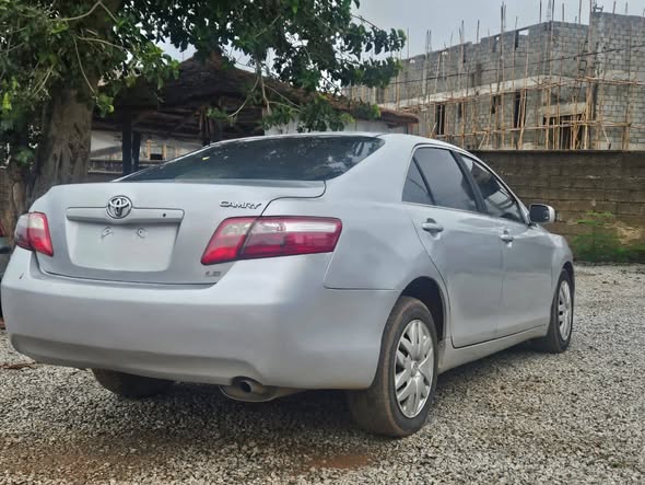 A picture of Belgium standard Toyota Camry muscle LE 2009 model 4PLUGS with