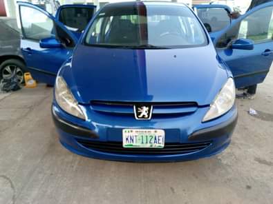 A picture of Peugeot 307 Automatic Transmission 4 sale Clean body and interior