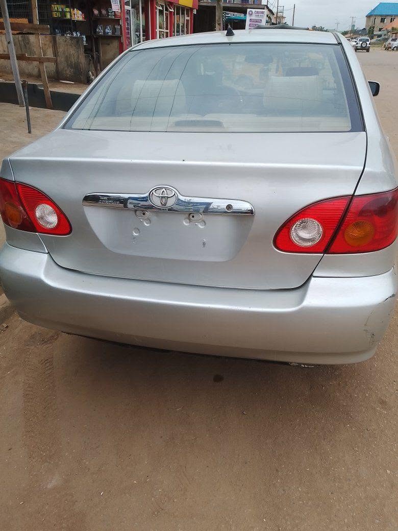A picture of 2002 Toyota corolla used