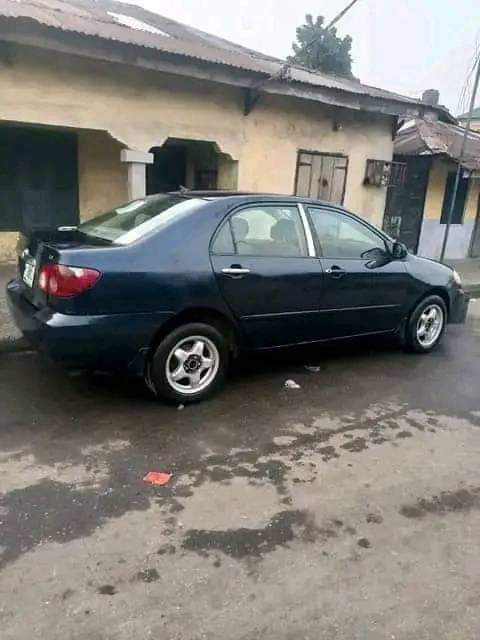 A picture of 04 Toyota Corolla LE Engine silent Gear perfect AC chilling