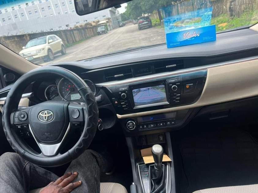A picture of Toyota Corolla 2015