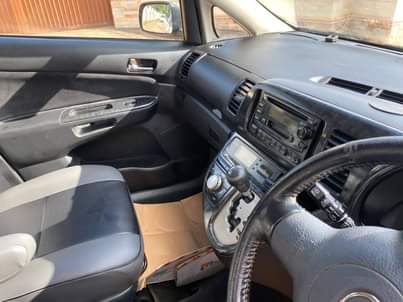A picture of 2003 Toyota Wish 2003