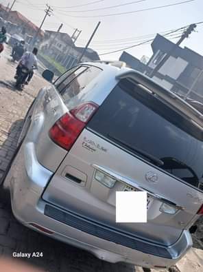 A picture of Lexus GX470 Model 2008 Pure first body engine super sound