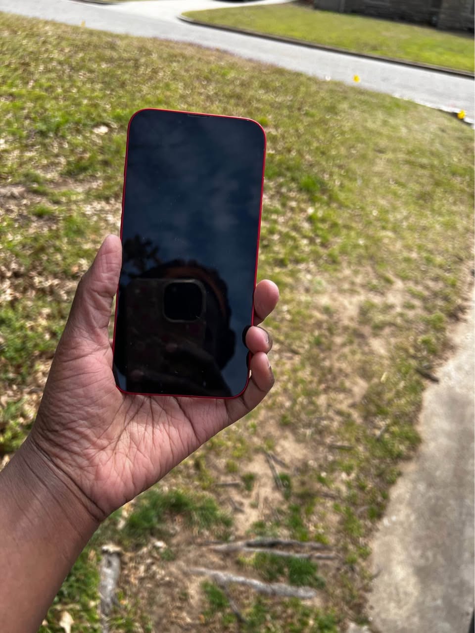 A picture of Red iPhone 13 128GB