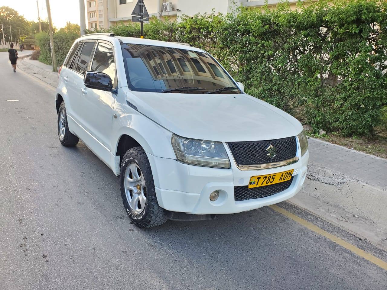 A picture of Suzuki grand