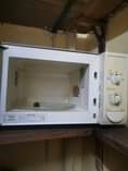 A picture of MICROWAVE ipo katika hali nzuri kabisa nipigie simu tuongee vizuri