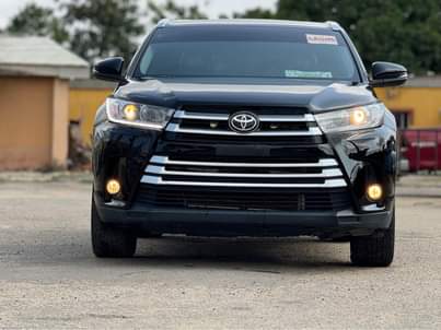 A picture of AWOOFKARZ9ja Presents MISTAKENLY REGISTERED BUT NOT USED TOYOTA HIGHLANDER 2015