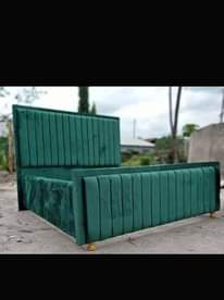 A picture of Bed sofa bei kuanzia 180k 220k nazaidi ya Bei hizi