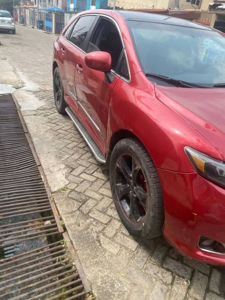 A picture of Toyota Venza 2010 Price 6 2 Million Settlement 300 000