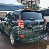 A picture of RAV4 2010 42M