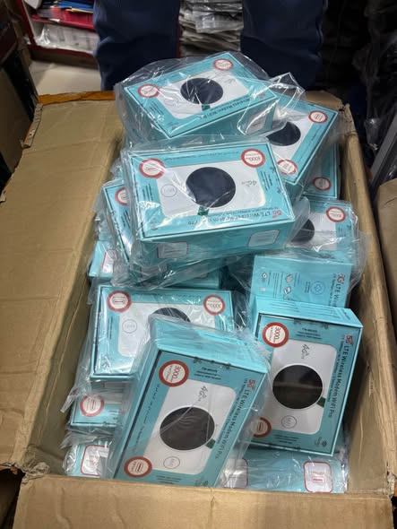 A picture of 55 000 Universal mifi devices