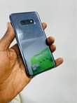 A picture of Samsung S10e
