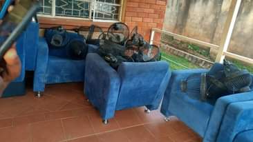 A picture of Single sofas