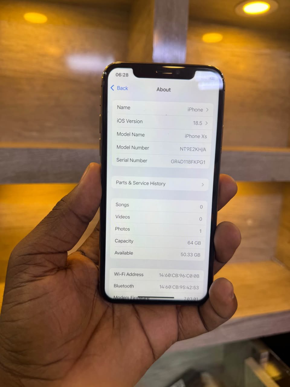 A picture of iPhone XS 64GB Price 285 000 0747940033