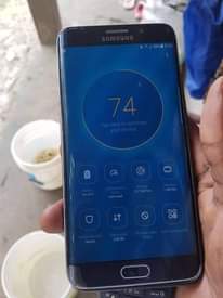 A picture of samsung s6 edge na kinokia
