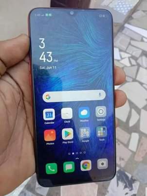 A picture of OPPO F9 BADO MPYA