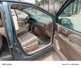 A picture of Toyota sienna 2003