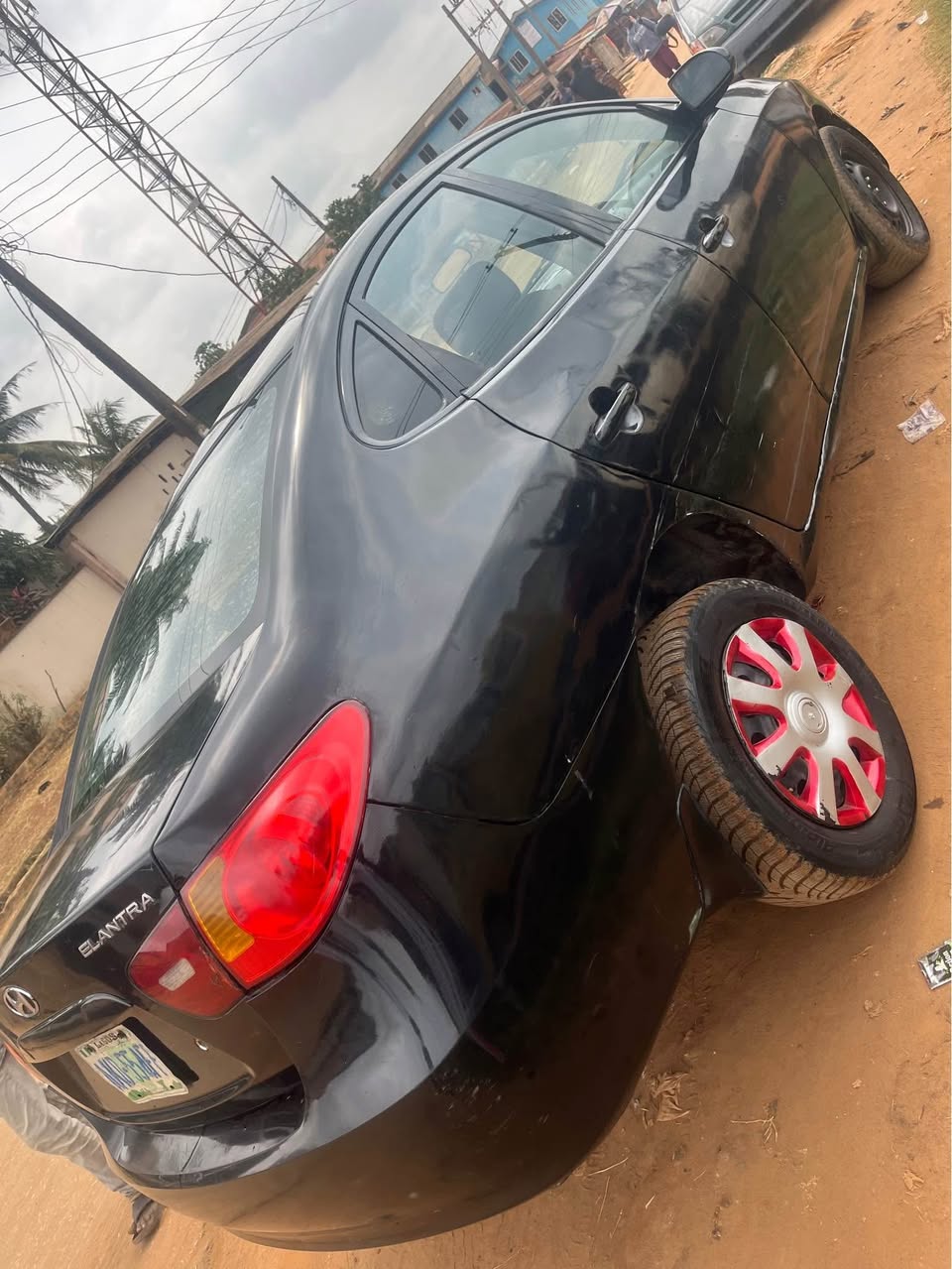 A picture of Hyundai Elantra 2009 flash on first body