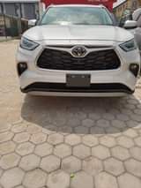 A picture of Toyota Highlander 2023