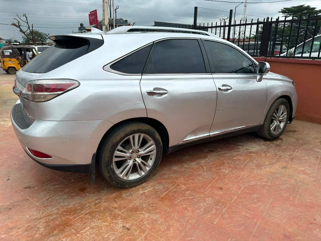 A picture of AWOOF DEAL 2014 LEXUS RX350 Full option