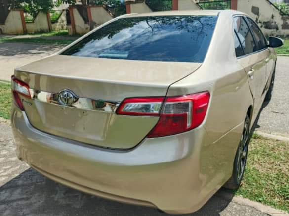 A picture of Extremely clean and sharp Toyota Camry 2013 model with untampered
