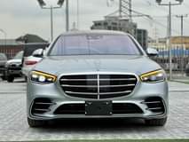 A picture of Mercedes benz S500