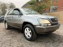 A picture of Unregistered LEXUS RX300