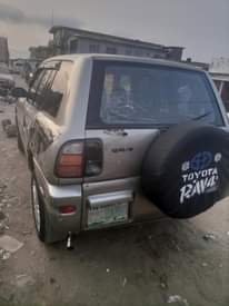 A picture of Toyota RAV4 jeep 2000 model Nigeria used everything working perfectly