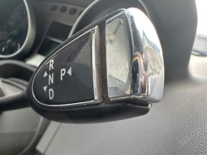 A picture of Extremely clean Benz ml350 2007 with first body just ac