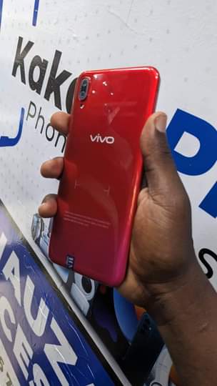 A picture of VIVO Y93 128GB RAM 6GB