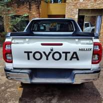 A picture of HILUX 2017 170M