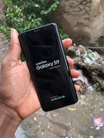 A picture of SAMSUNG S9