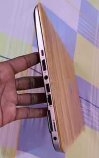 A picture of Hp elitebook 840 g3 HDD TYPE SSD 256 8GBRAM