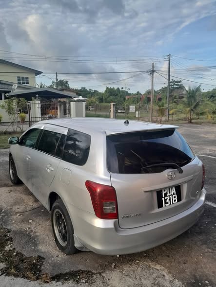 toyota fielder