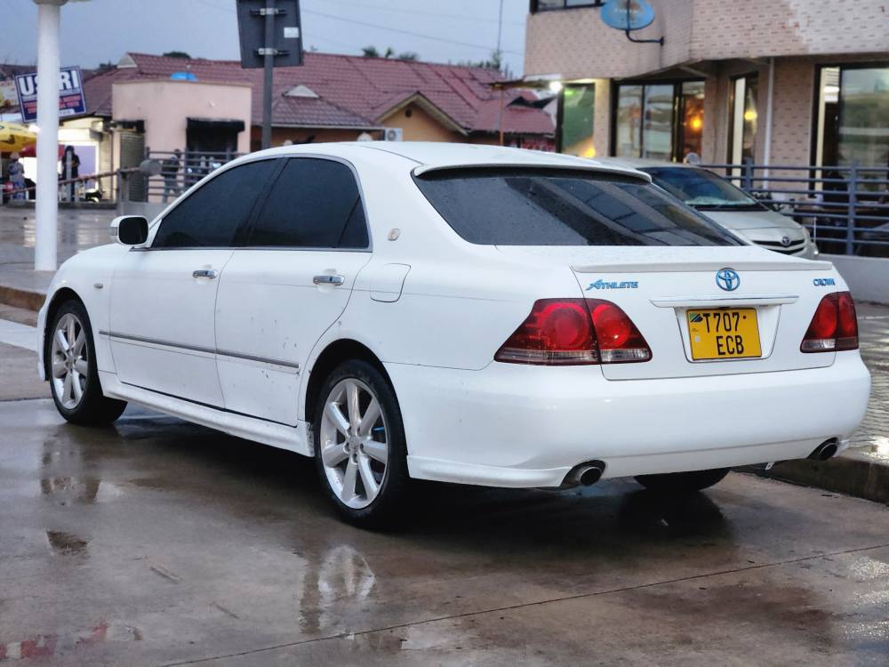 A picture of 2005 CROWN ATHLETE ECB ASKING FOR 17.8M TUNAVUNJA EXCHANGE ALLOWED