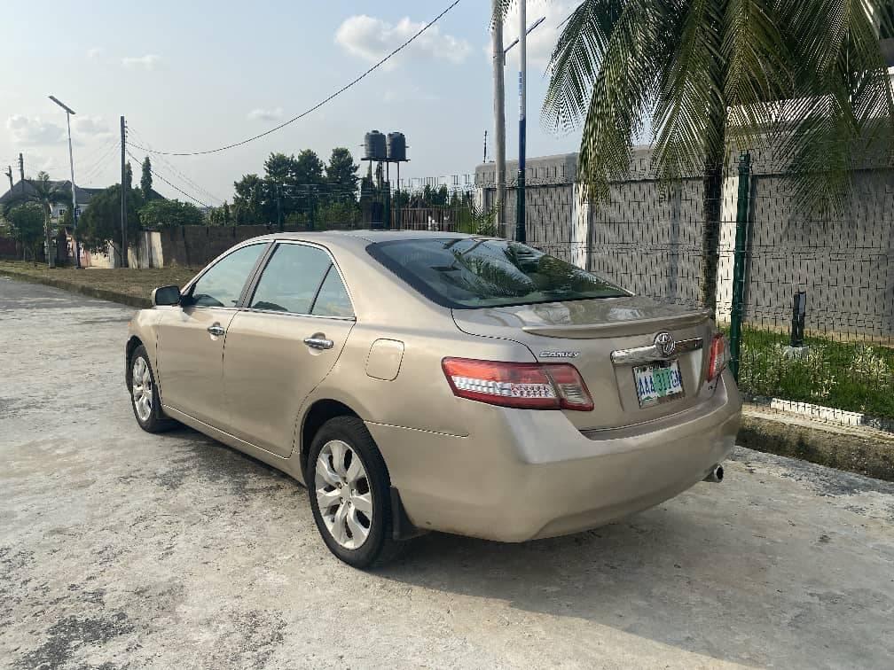 A picture of 2008 Toyota Camry spider