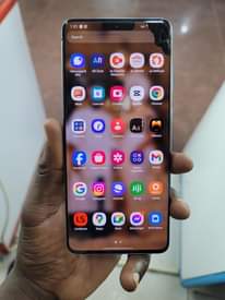 A picture of SAMSUNG S20 PLUS. 12GB RAM. 256GB STORAGES