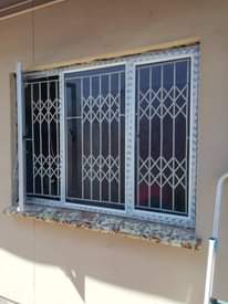 A picture of Glass and Aluminium