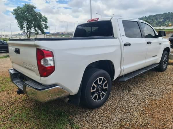 A picture of 2017 Toyota Tundra V8 4x4 foreign price 49.5M Location Abuja