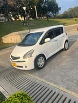 A picture of Toyota Ractis